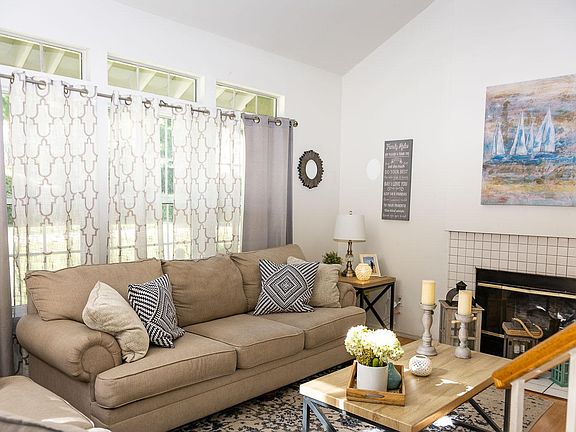 3rd image of 13221 Royalcrest Ct Unit 199