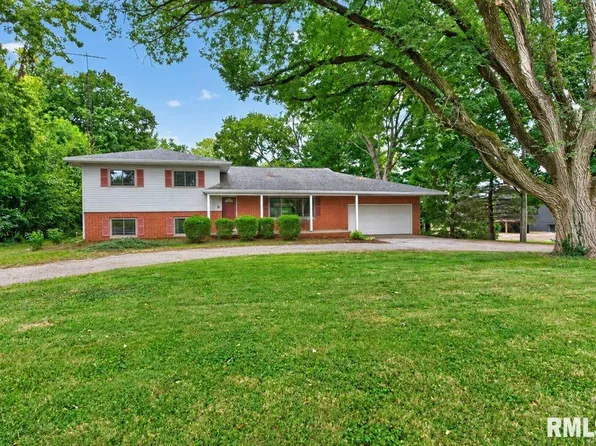 8 Pajim Ln, Springfield, IL 62711