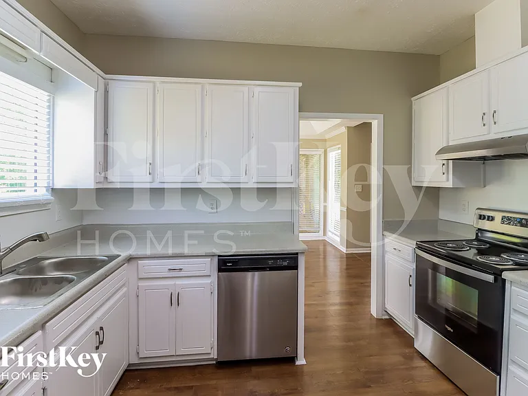 11507 Matthews Trl — Photo 7
