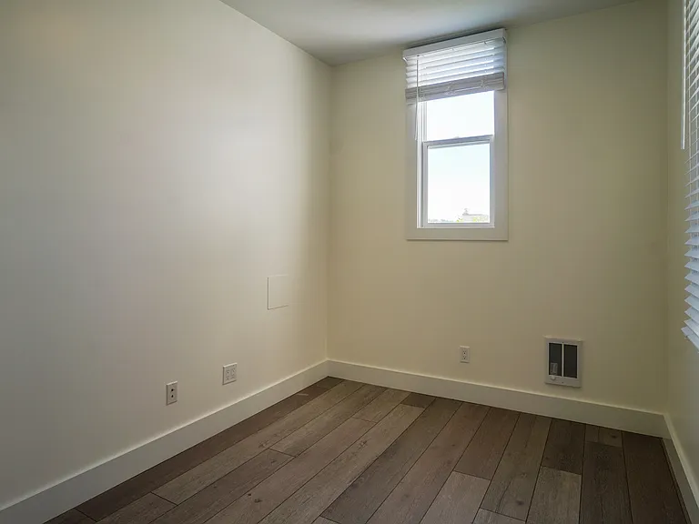 2835 Van Ness Ave #6 — Photo 6