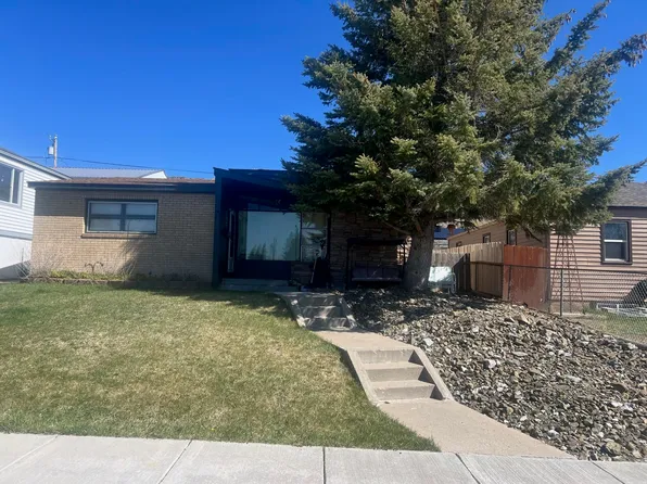 1203 Veterans Ave, Rawlins, WY 82301
