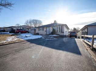 844 Grandview Dr E, Oshawa, ON L1H7W8