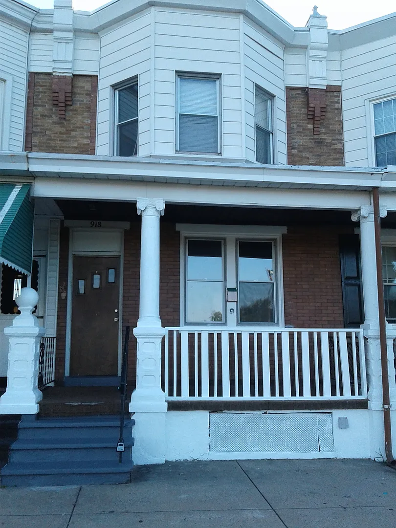 3 Bedroom Home - Bristol Borough Available 09/11/2026 — Photo 1
