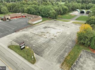 6431 York Rd, New Oxford, PA 17350