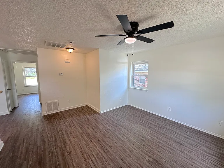 5408 Helmick Ave #5408 — Photo 8