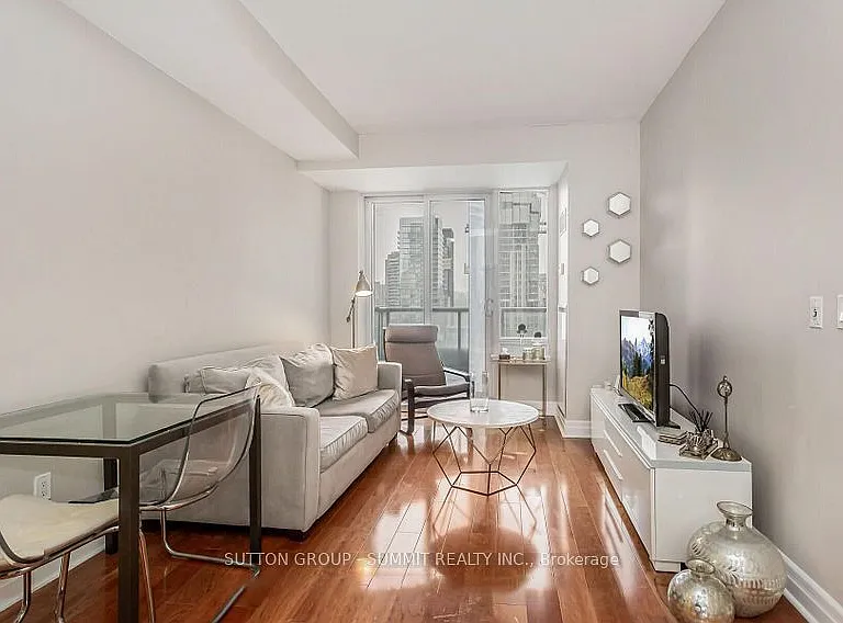 35 Balmuto St #1402 — Photo 5