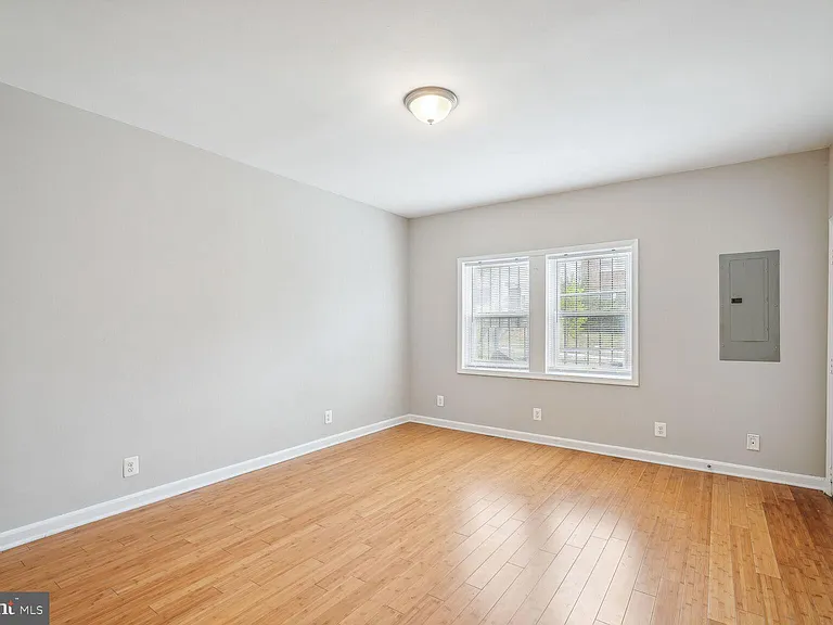 1222 Meigs Pl NE #3 — Photo 3