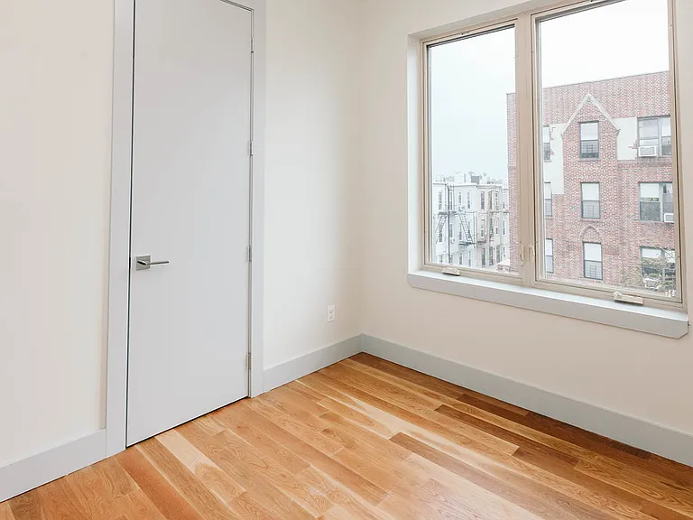 432 Stockholm St #2L — Photo 12