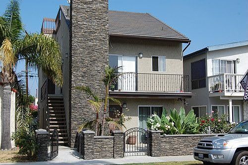 1st image of 243 Glendora Ave