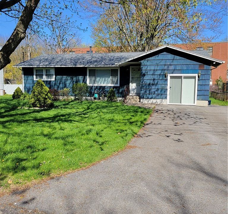 1st image of 212 Dausman St