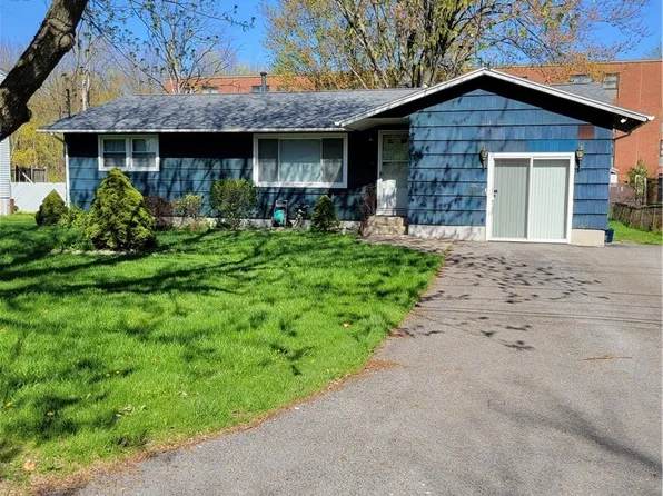 212 Dausman St, East Syracuse, NY 13057