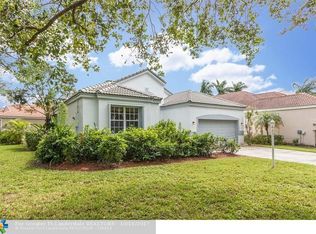 8018 NW 66th Ter, Parkland, FL 33067