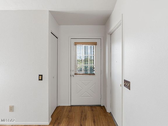 4th image of 2801 W Ironwood Hill Dr