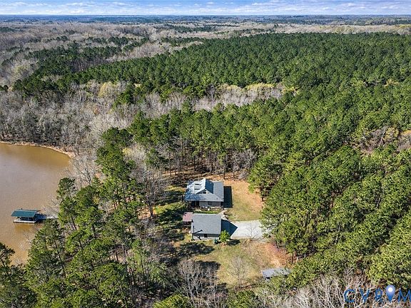 2nd image of 615 Sandie Point Dr