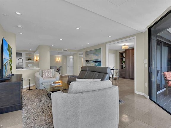 3rd image of 4751 Gulf Shore Blvd N Penthouse 3