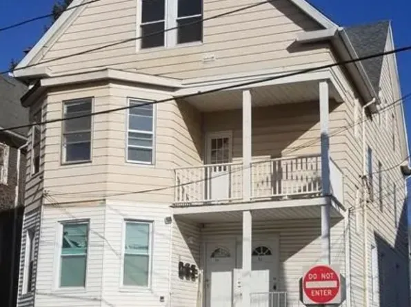 32 Hawkins Street, Waterbury, CT 06704