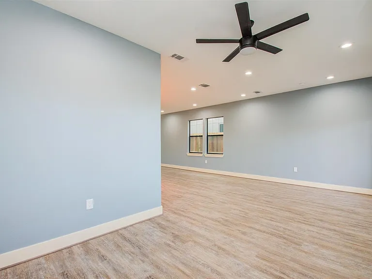 6627 Apollo St — Photo 20