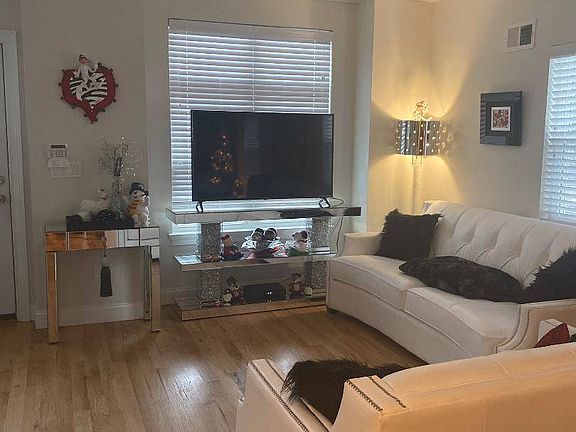 5th image of 311 Yetman Ave