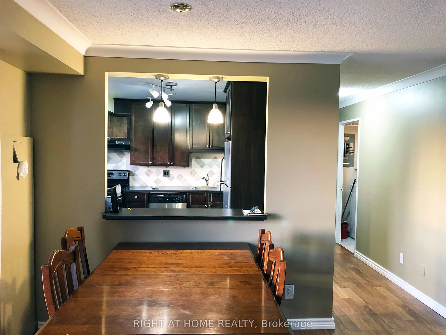 2 bed, $2,300 — Photo 3