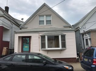 13 Sisson Ct, Bayonne, NJ 07002