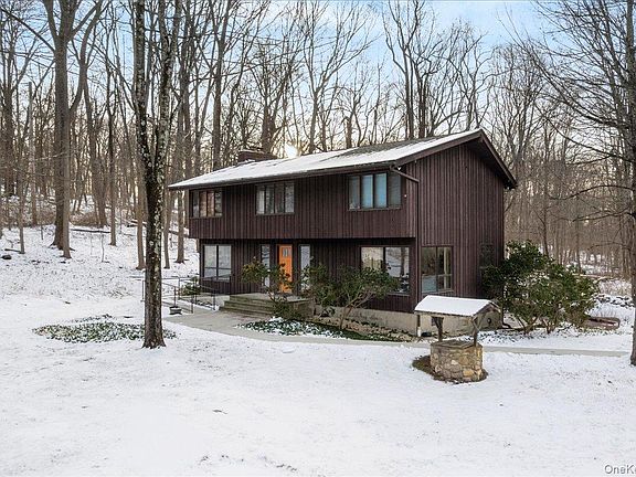 2nd image of 111 Philipse Brook Road