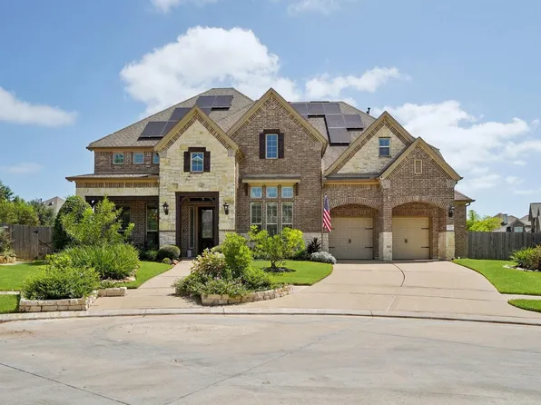 2211 Indigo Pass Ct, Friendswood, TX 77546