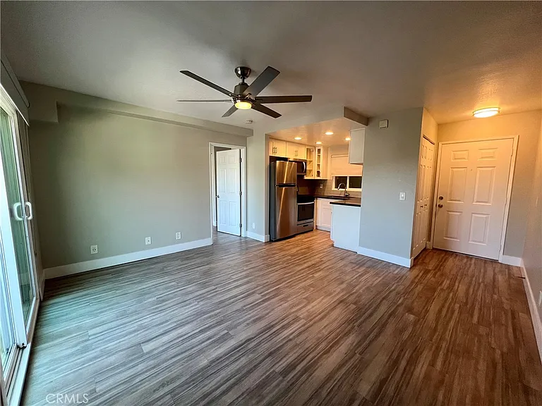 312 Broadway St #4 — Photo 10
