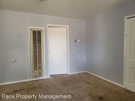 3rd image of 516 NE 9th Ave