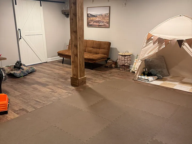 609 Grove St — Photo 16
