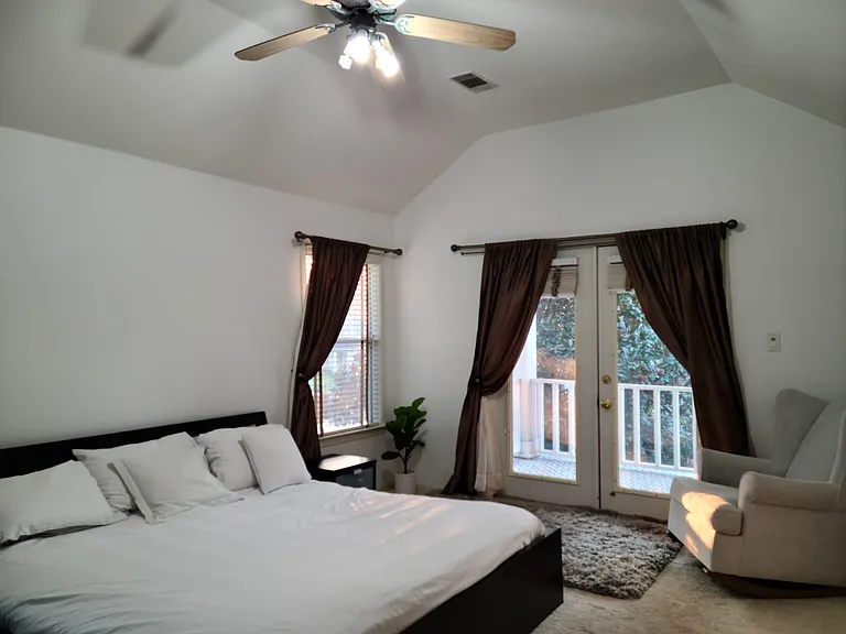 1054 Island Pl E — Photo 5