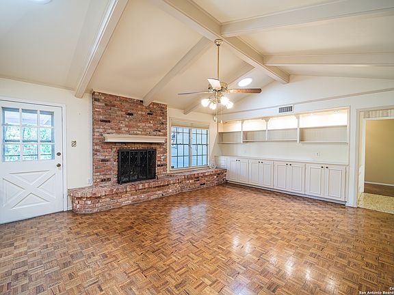 3rd image of 742 Susie Court