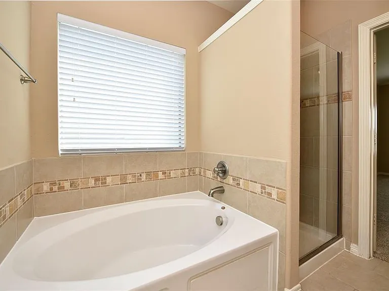 4050 Calaway Oaks Ln — Photo 17