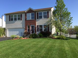 386 Prairie Knoll Dr, Poplar Grove, IL 61065