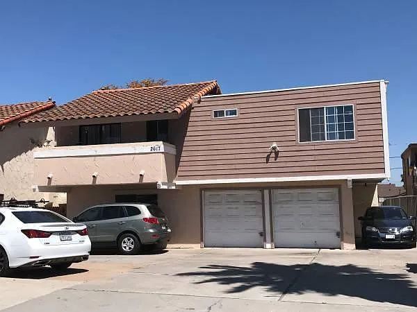 2617 Highland Ave #7