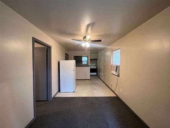 3rd image of 7651 Broadview Dr