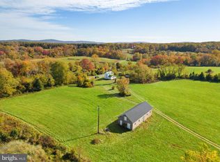 11069 Colline Dr, Marshall, VA 20115