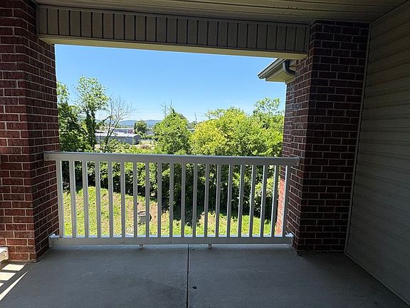 4th image of 2001 S Lyerly St #333