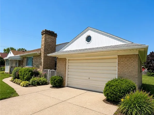 910 George Urban Blvd, Cheektowaga, NY 14225