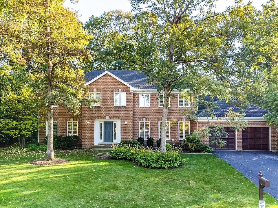 1st image of 11 Exmoor Ln