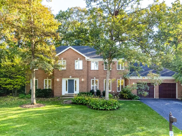 11 Exmoor Ln, Lincolnshire, IL 60069