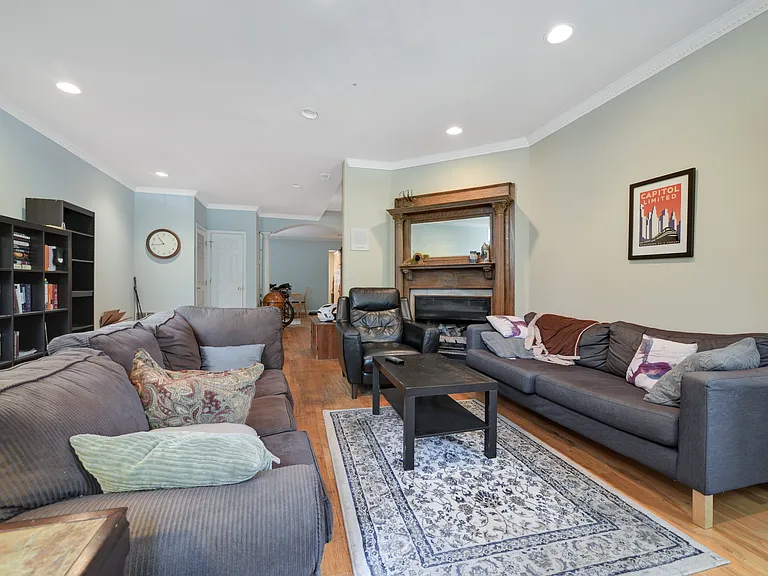 3415 Brown St NW — Photo 8