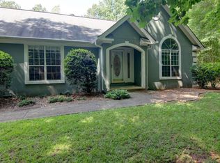 320 Charming Ct, McDonough, GA 30252