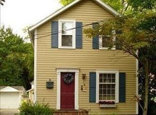 39 South St, Chagrin Falls, OH 44022