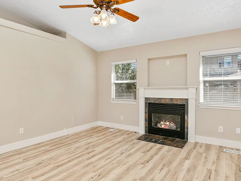 14192 W Chadford Dr — Photo 23