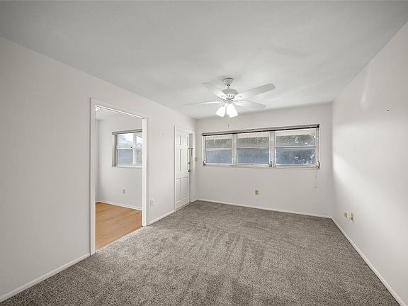 5th image of 2507 Beneva Rd Unit 10