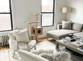 156 Franklin St APT 3F, Brooklyn, NY 11222