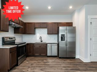 651 N Oneil St #102, Clayton, NC 27520