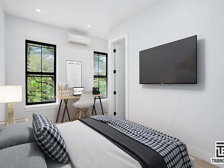 62-15 Catalpa Ave #2L — Photo 1