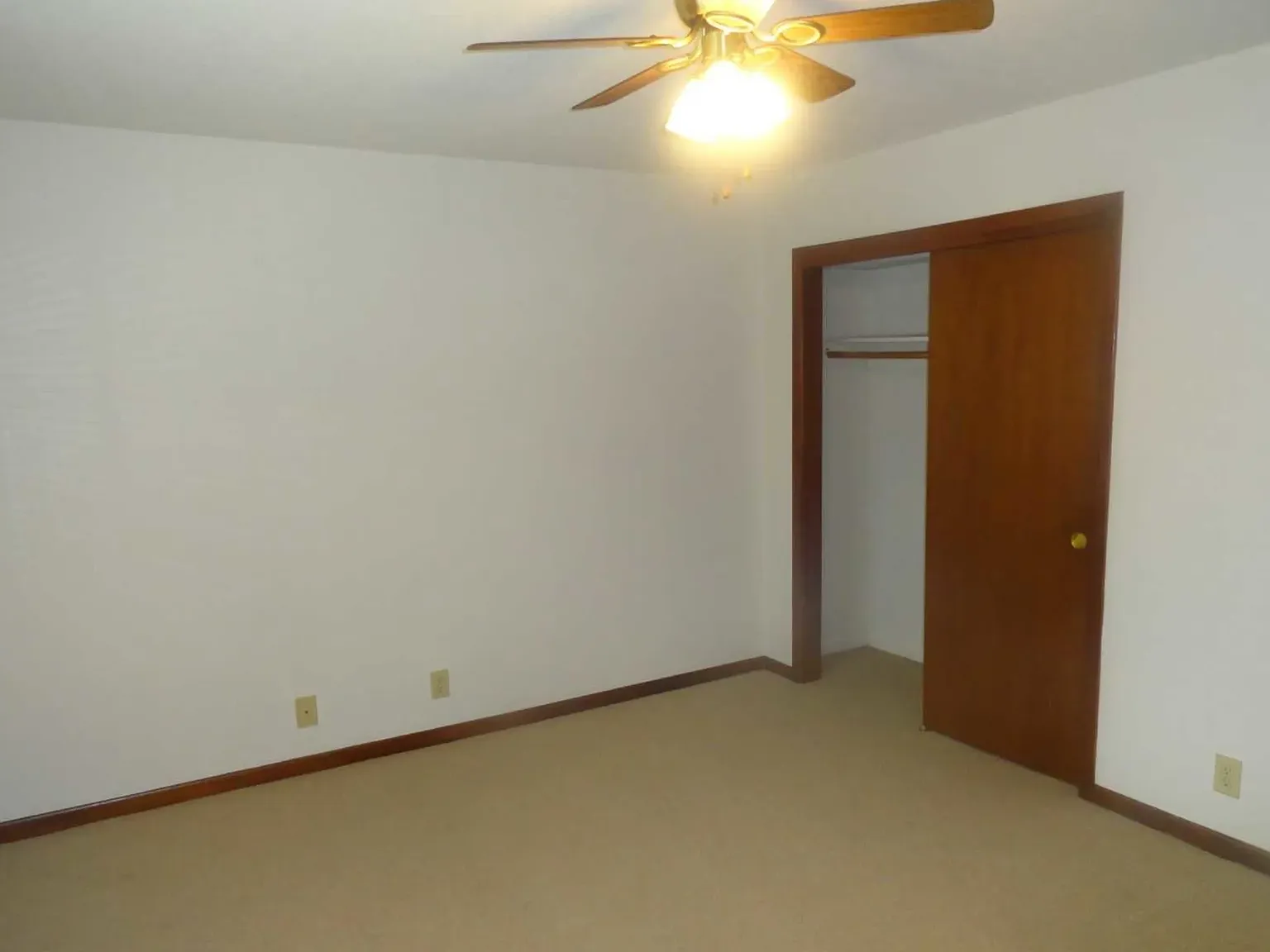 The Richards Apts. — Photo 4