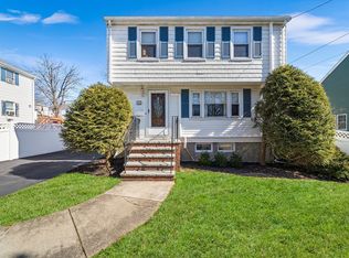 129 Saunders St, Medford, MA 02155